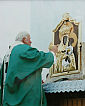 REKORONACJA OBRAZU MATKI BOŻEJ POCIESZENIA: 1991, Jodłówka; źródło: www.sanktuariumjodlowka.pl