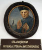TABLICA przed CELĄ PRYMASA WYSZYŃSKIEGO: klasztor, Stoczek Klasztorny; źródło: pl.wikipedia.org