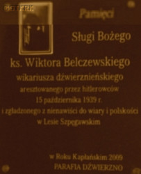 BELCZEWSKI Wiktor Bernard - Tablica pamiątkowa, kościół parafialny pw. Wniebowzięcia Najświętszej Maryi Panny, Dźwierzno, źródło: www.youtube.com, zasoby własne; KLIKNIJ by POWIĘKSZYĆ i WYŚWIETLIĆ INFO