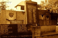 ŻELIWSKI Stanisław Wojciech - Pomnik, rynek, Gdów, źródło: www.straznicyczasu.pl, zasoby własne; KLIKNIJ by POWIĘKSZYĆ i WYŚWIETLIĆ INFO