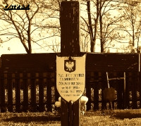 KOMOROWSKI John Witold - Tomb, parish cemetery, Kampinos, source: www.bohaterowie1939.pl, own collection; CLICK TO ZOOM AND DISPLAY INFO