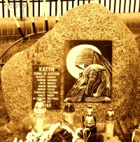 WOJTYNIAK Czesław - Tablica pamiątkowa, kościół pw. św. Piotra i św. Pawła, Kostrzyń, źródło: kostrzyn-24.pl, zasoby własne; KLIKNIJ by POWIĘKSZYĆ i WYŚWIETLIĆ INFO