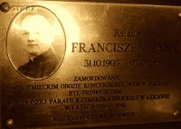 ZYSK Franciszek - Tablica pamiątkowa, kościół parafialny pw. Narodzenia Najświętszej Maryi Panny, Łękawa, źródło: dorzeczewisly.pl, zasoby własne; KLIKNIJ by POWIĘKSZYĆ i WYŚWIETLIĆ INFO