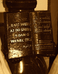 PANKIEWICZ James (Fr Anastasius) - Commemorative plaque, St Nicholas parish church, Nowotaniec, source: www.antonianki.pl, own collection; CLICK TO ZOOM AND DISPLAY INFO