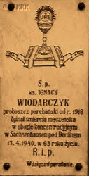 WŁODARCZYK Ignacy - Tablica pamiątkowa, kościół parafialny, Parchanie, źródło: picasaweb.google.com, zasoby własne; KLIKNIJ by POWIĘKSZYĆ i WYŚWIETLIĆ INFO