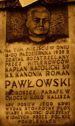 PAWŁOWSKI Roman Leonard - Tablica pamiątkowa, Kalisz, źródło: www.faktykaliskie.pl, zasoby własne; KLIKNIJ by POWIĘKSZYĆ i WYŚWIETLIĆ INFO