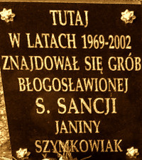 SZYMKOWIAK Janina Ludwika (s. Maria Sancja) - Tablica na byłym nagrobku, kościół św. Rocha, Poznań, źródło: pl.wikipedia.org, zasoby własne; KLIKNIJ by POWIĘKSZYĆ i WYŚWIETLIĆ INFO