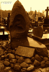 KWIATKOWSKI Paul - Tomb, parish cemetery, Soczewka, source: www.bohaterowie1939.pl, own collection; CLICK TO ZOOM AND DISPLAY INFO