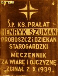 SZUMAN Antoni Henryk - Tablica pamiątkowa, kościół parafialny pw. św. Mateusza, Starogard Gdański, źródło: kpbc.umk.pl, zasoby własne; KLIKNIJ by POWIĘKSZYĆ i WYŚWIETLIĆ INFO