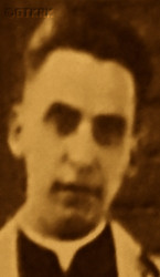 REROŃ Bronisław Antoni; źródło: Maria Pawłowiczowa (red.), ks. Józef Krętosz (red.), „Słownik biograficzny duchowieństwa metropolii lwowskiej obrządku łacińskiego ofiar II wojny światowej 1939—1945”, zasoby własne; KLIKNIJ by POWIĘKSZYĆ i WYŚWIETLIĆ INFO