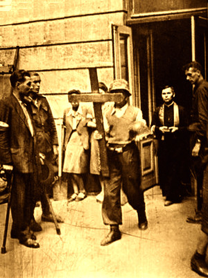 POGRZEB: LOKAJSKI, Eugeniusz (1908, Warszawa – 1944, Warszawa), pogrzeb plut. Antoniego Wolskiego 'Tolka', z kompanii 'Koszta', poległego 24.VIII.1944 źródło: www.1944.pl